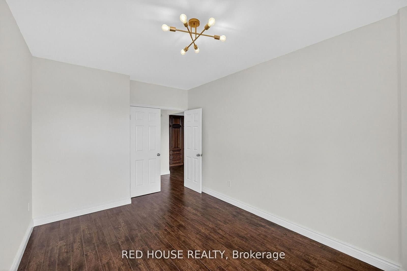5250 Lakeshore Road, Unit 809 thumbnail 18
