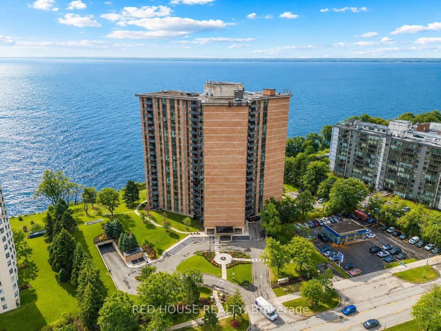 5250 Lakeshore Road, Unit 809 thumbnail 2