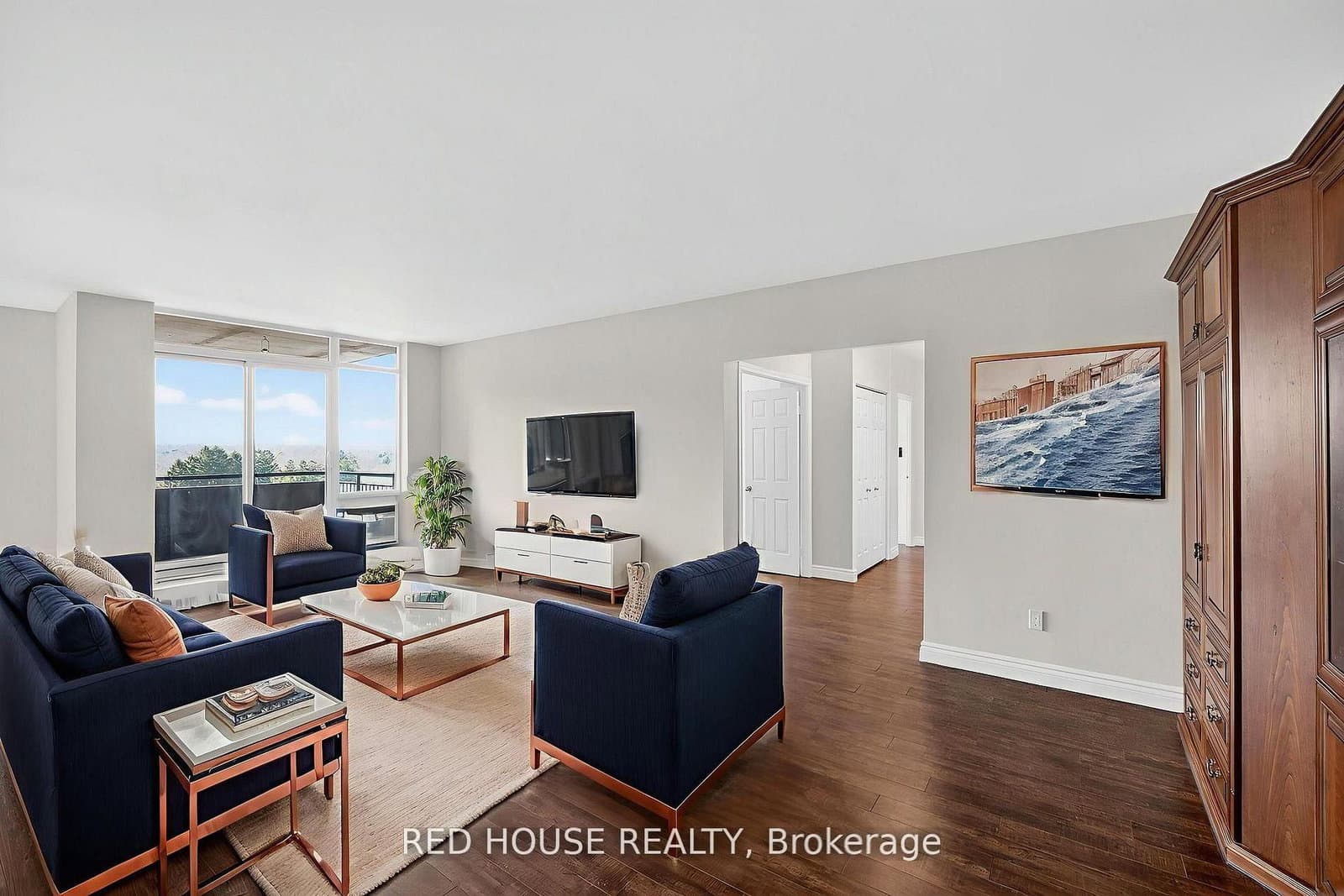 5250 Lakeshore Road, Unit 809 thumbnail 7