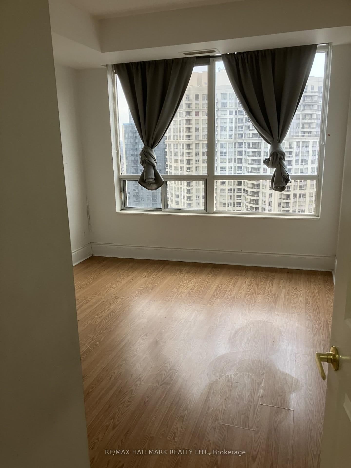 3880 DUKE OF YORK BLVD Boulevard, Unit 3002 thumbnail 6