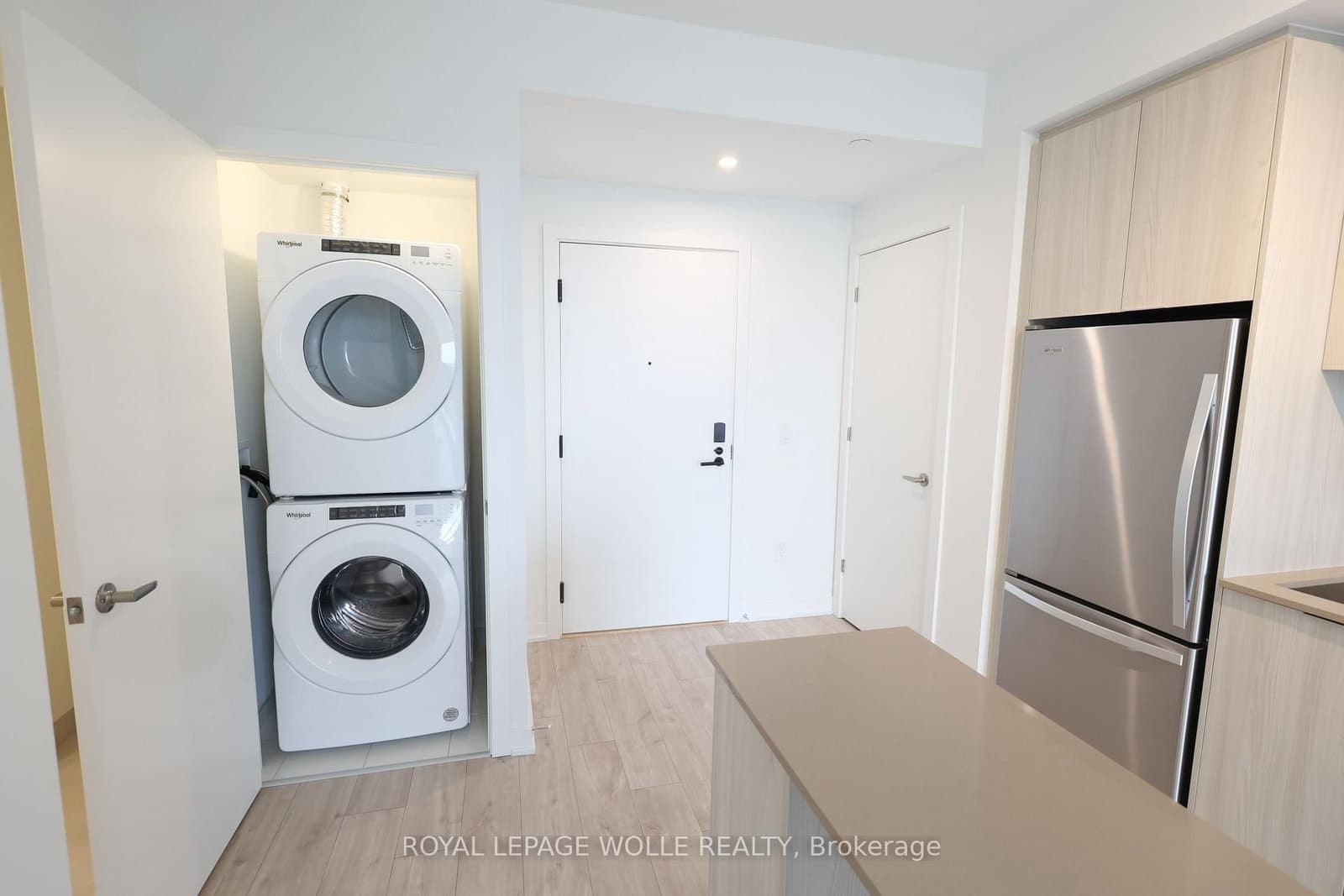 770 Whitlock Avenue, Unit 703 thumbnail 4