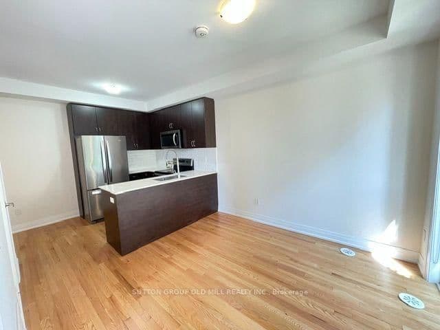 721 Lawrence Avenue W, Unit 71 thumbnail 8