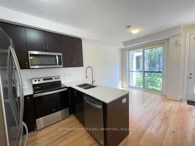 721 Lawrence Avenue W, Unit 71 thumbnail 9