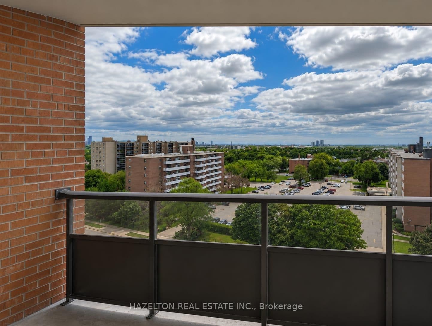 1665 Bloor Street E, Unit 1002 thumbnail 9