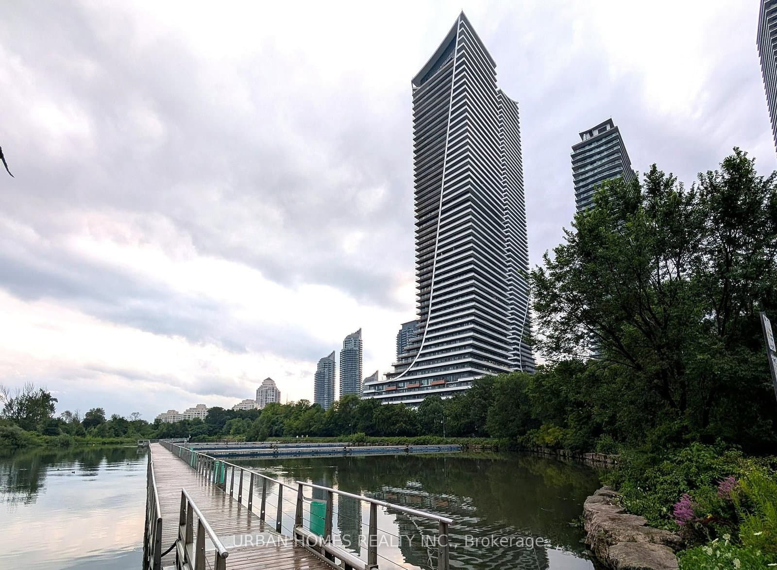 30 Shore Breeze Drive, Unit 1512 thumbnail 14