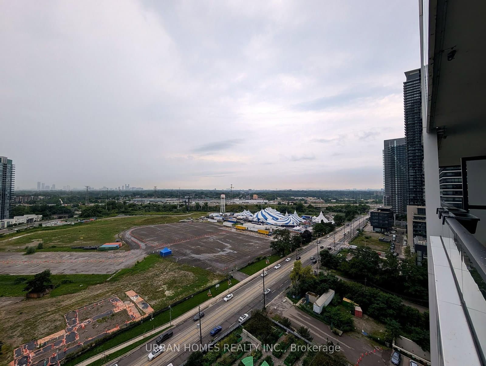 30 Shore Breeze Drive, Unit 1512 thumbnail 9