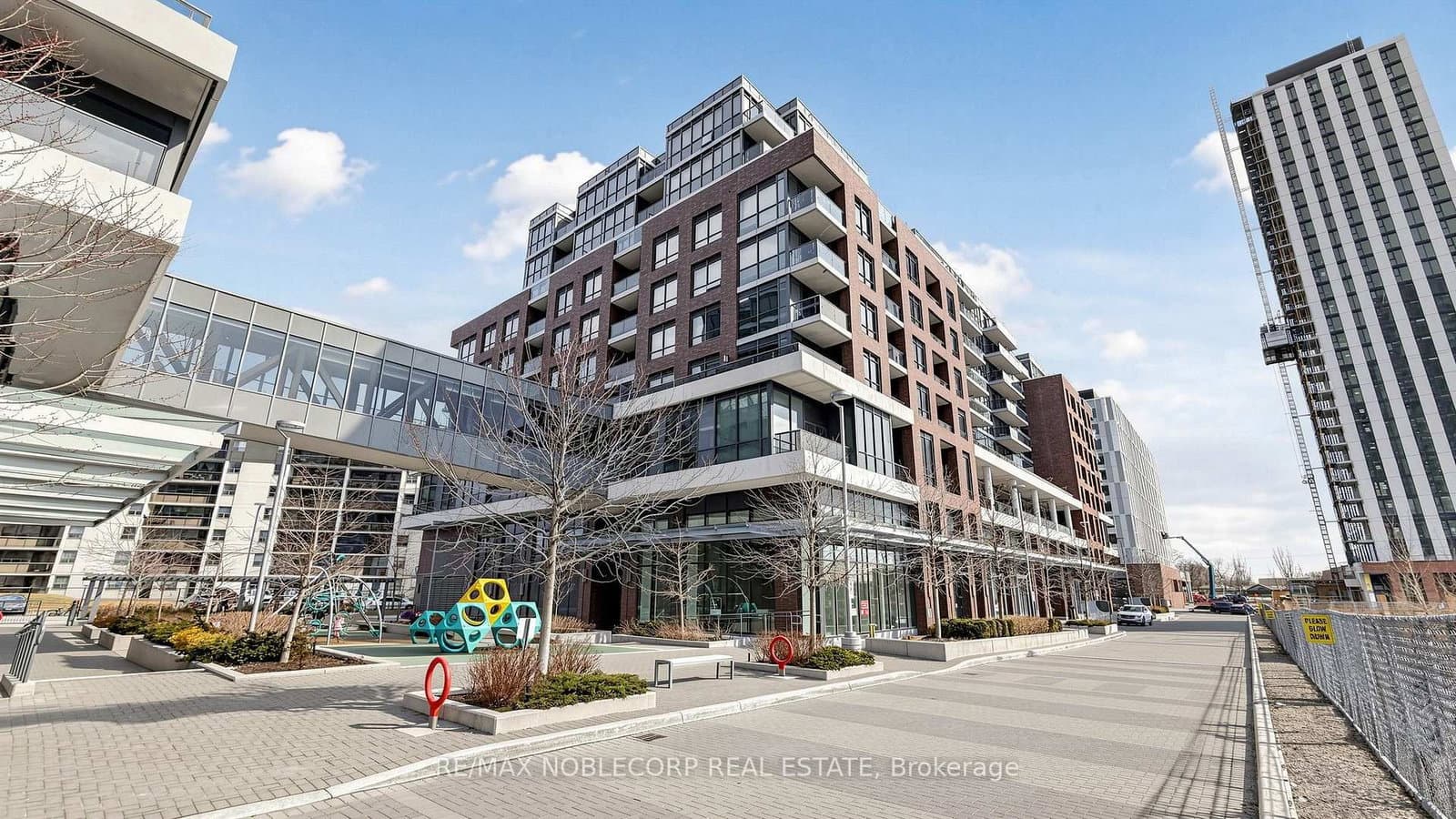 10 Gibbs Road, Unit 1005 thumbnail 49