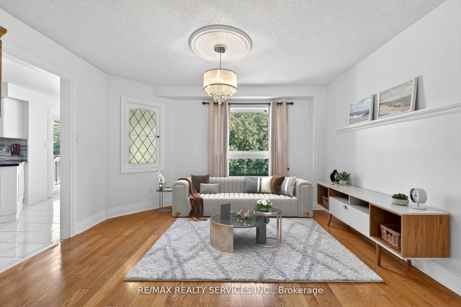 150 Royal Valley Drive thumbnail 14