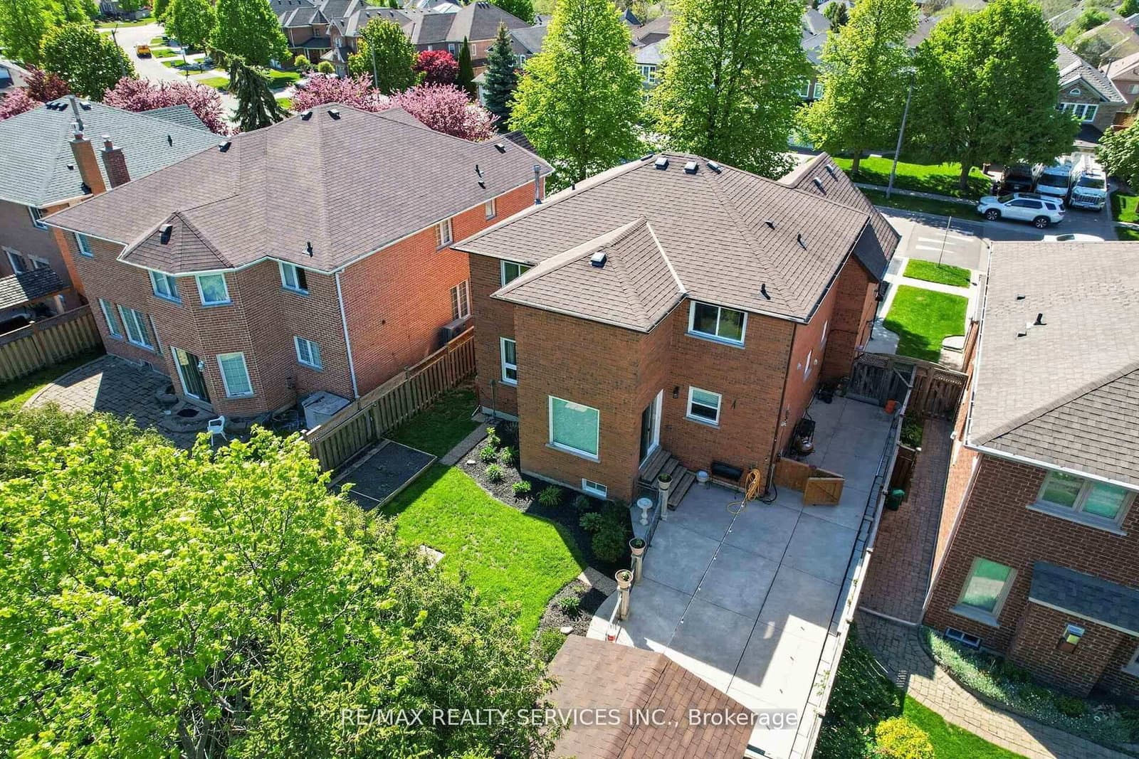 150 Royal Valley Drive thumbnail 48