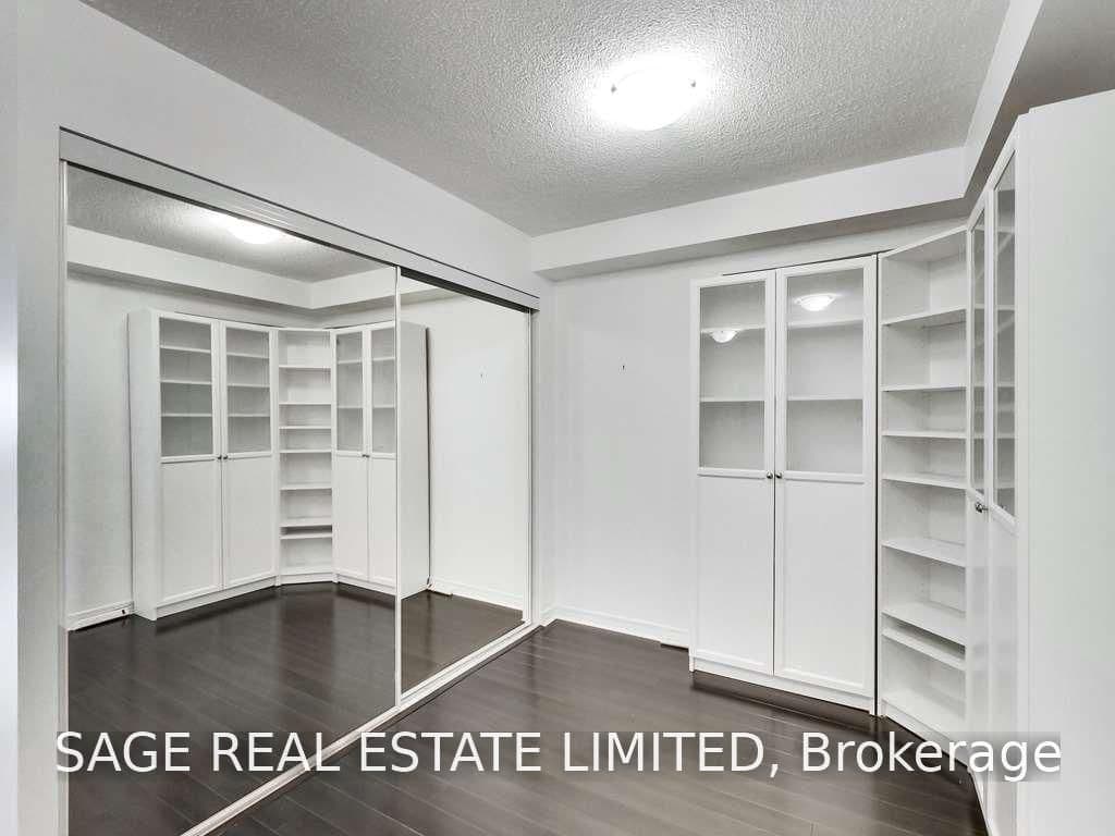 60 Heintzman Street, Unit 636 thumbnail 5