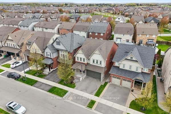 10 Rougebank Avenue thumbnail 4