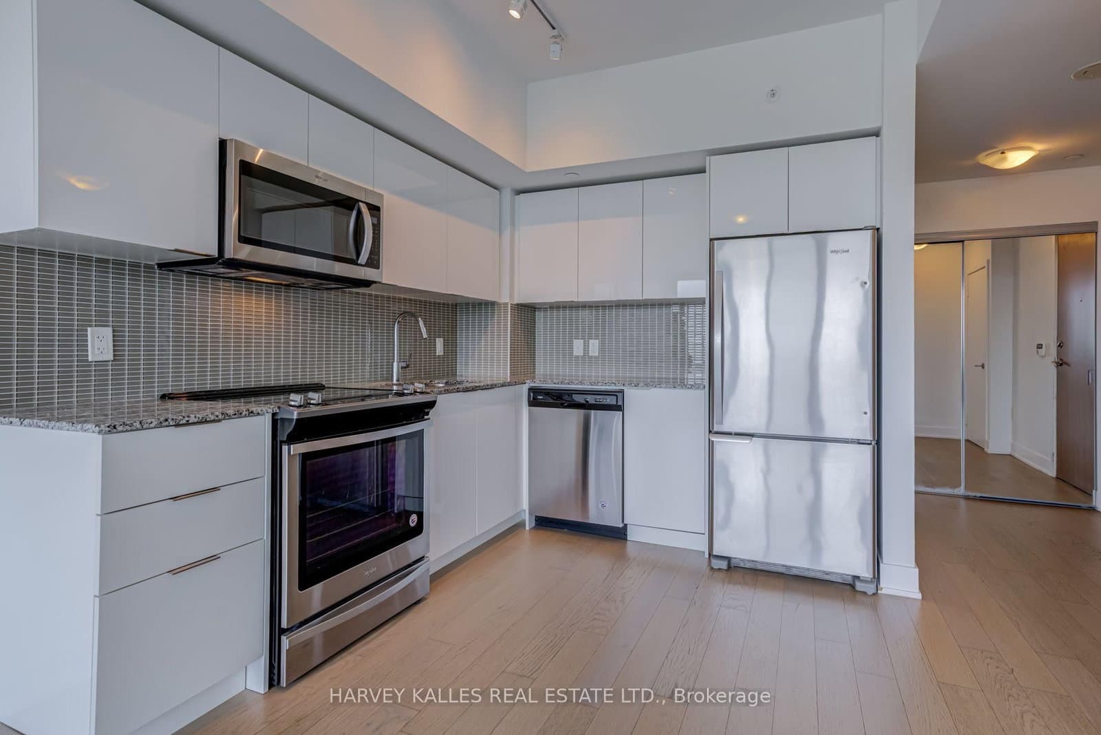30 Shore Breeze Drive, Unit 1822 thumbnail 12