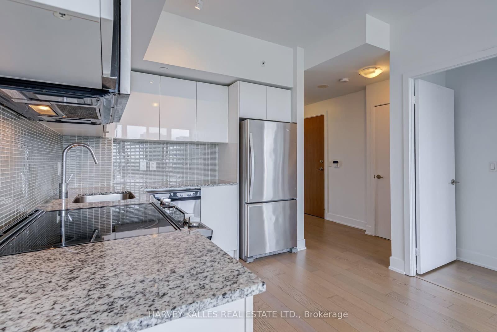 30 Shore Breeze Drive, Unit 1822 thumbnail 14