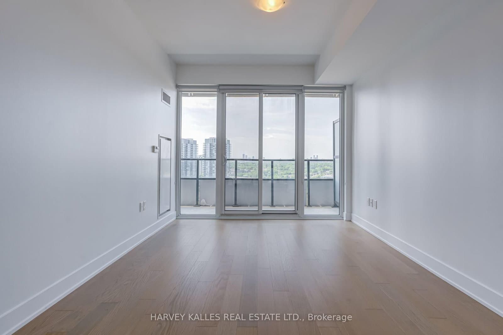 30 Shore Breeze Drive, Unit 1822 thumbnail 15