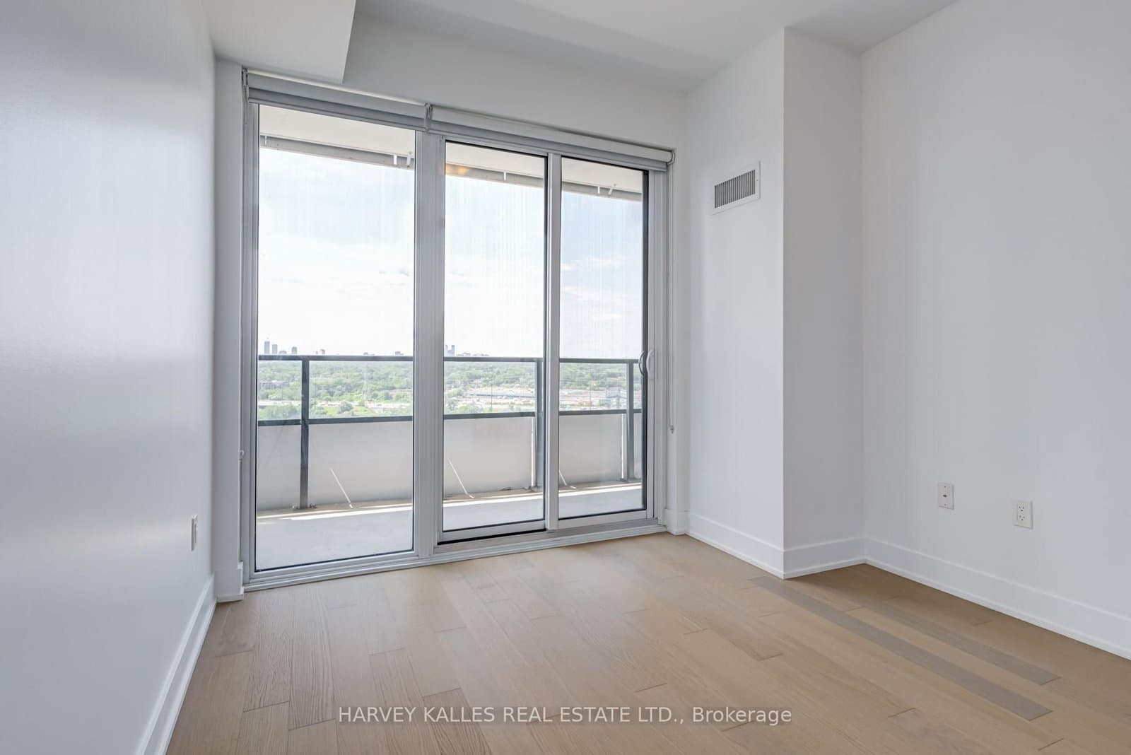 30 Shore Breeze Drive, Unit 1822 thumbnail 20