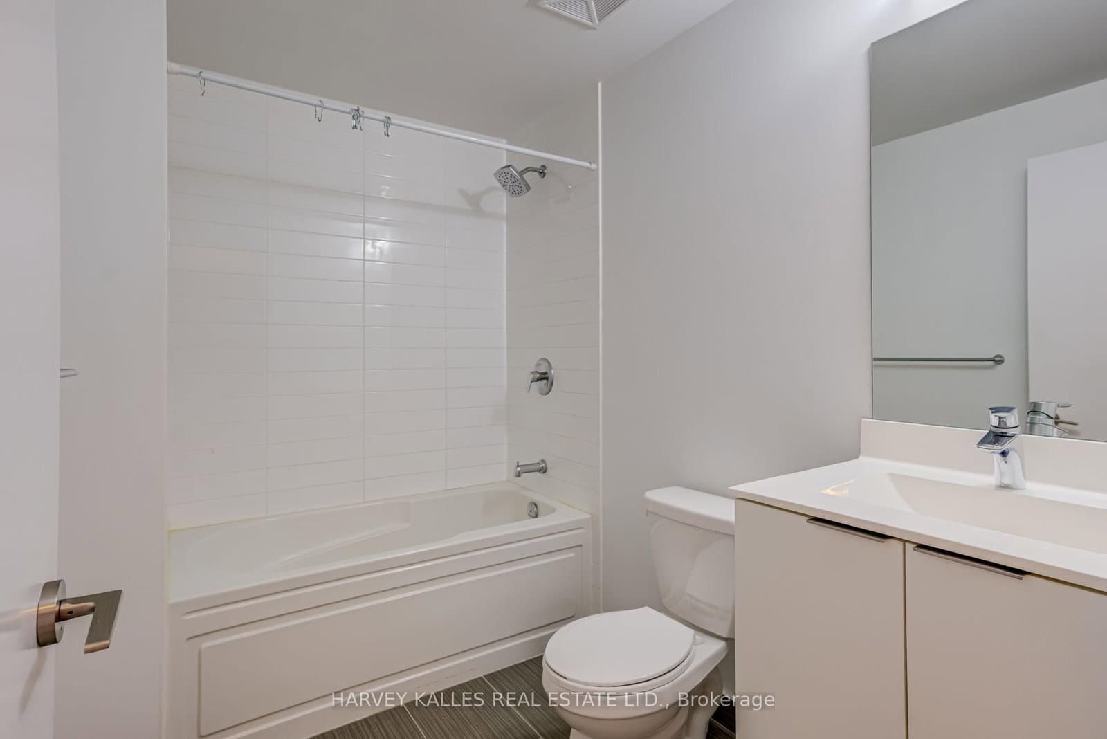 30 Shore Breeze Drive, Unit 1822 thumbnail 24
