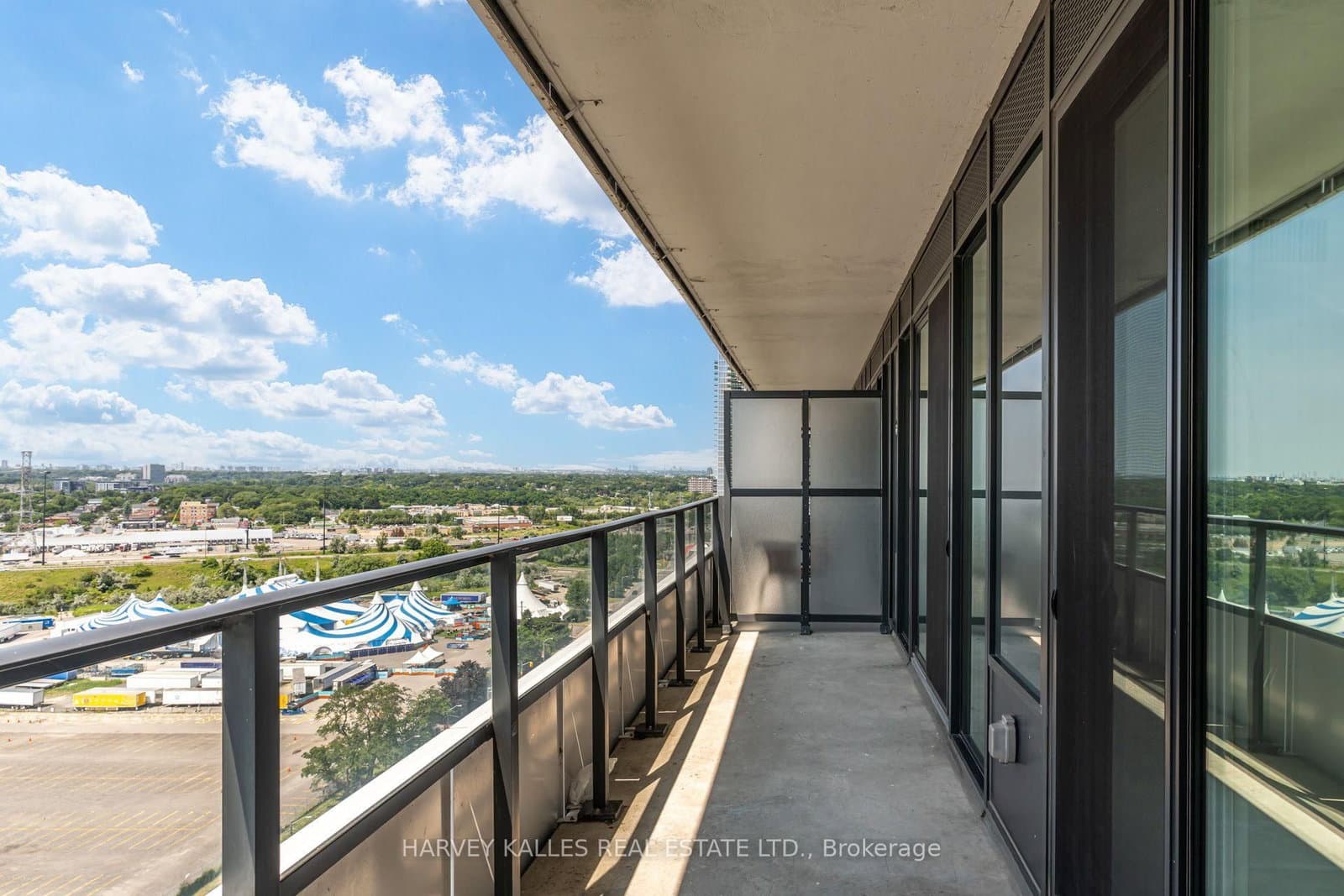 30 Shore Breeze Drive, Unit 1822 thumbnail 29