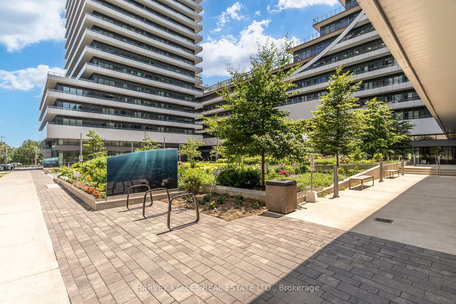 30 Shore Breeze Drive, Unit 1822 thumbnail 5