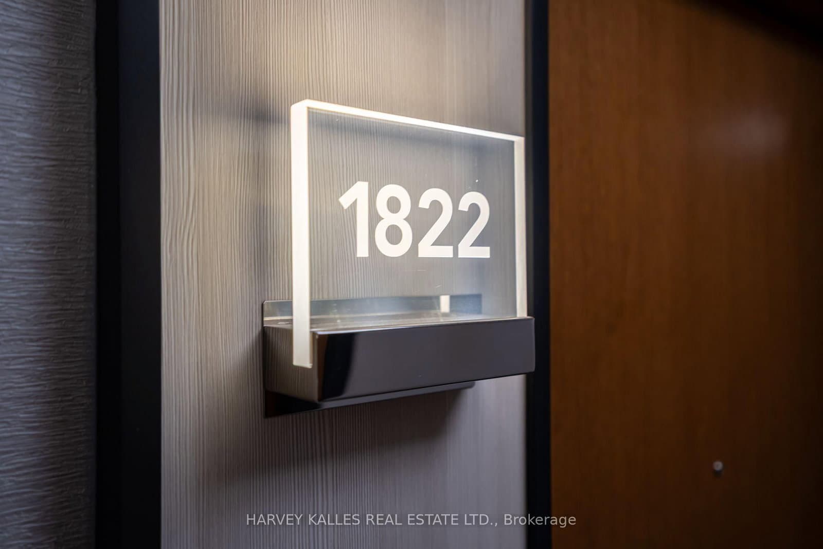 30 Shore Breeze Drive, Unit 1822 thumbnail 8