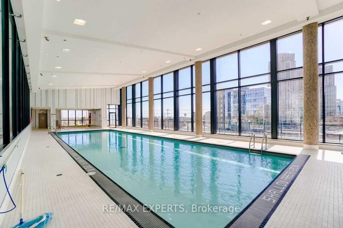 75 Eglinton Avenue W, Unit 1005 thumbnail 15