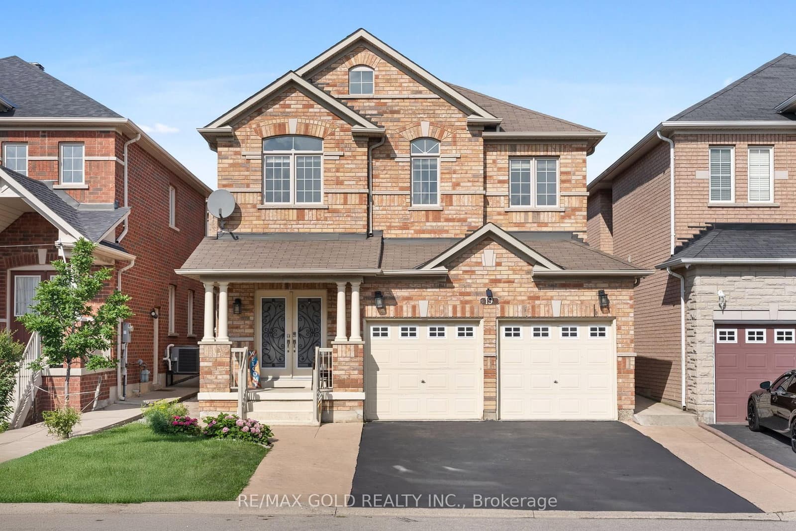 19 Attview Crescent - Image 1