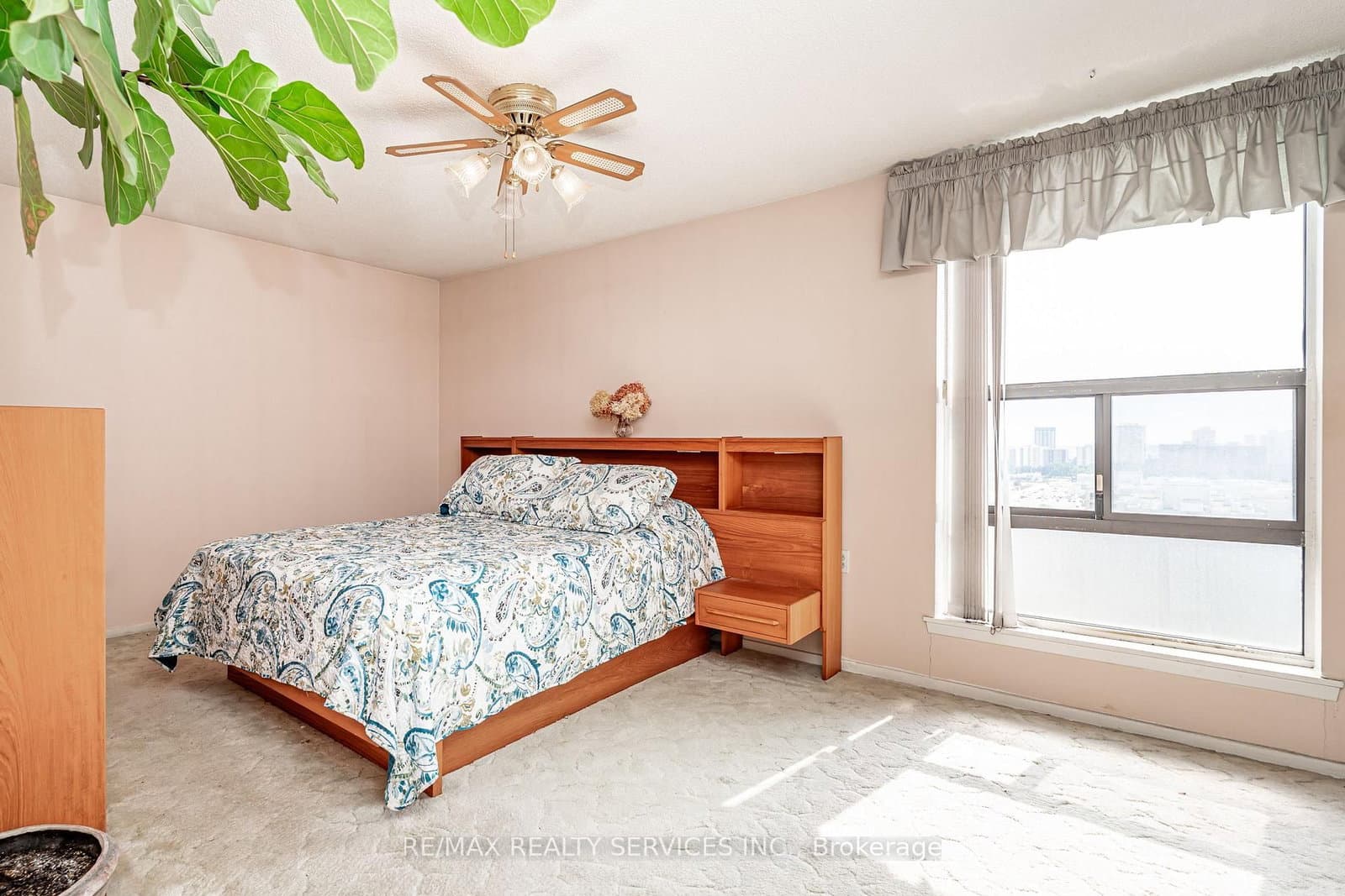 18 Knightsbridge Road, Unit 2102 thumbnail 22