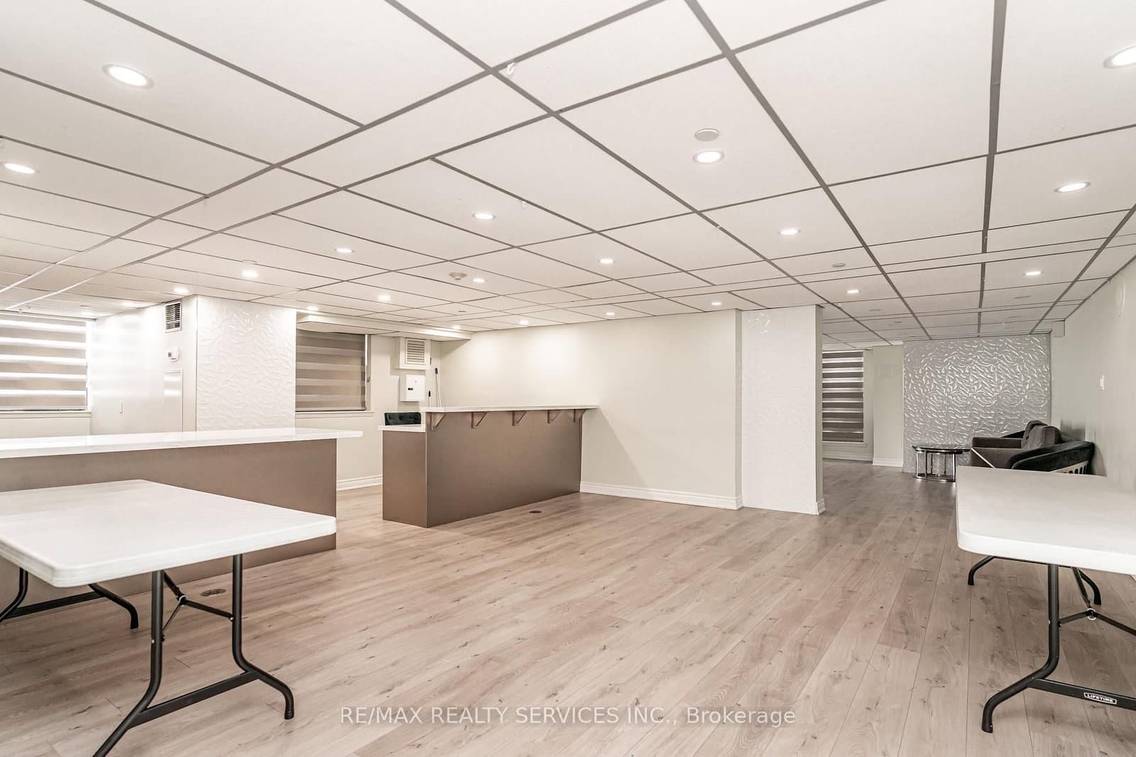 18 Knightsbridge Road, Unit 2102 thumbnail 32