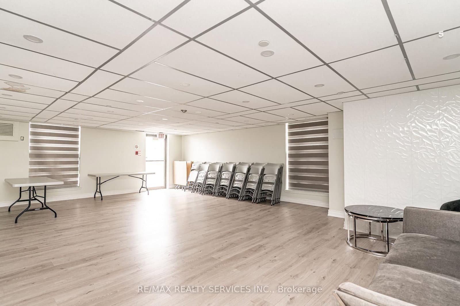 18 Knightsbridge Road, Unit 2102 thumbnail 34