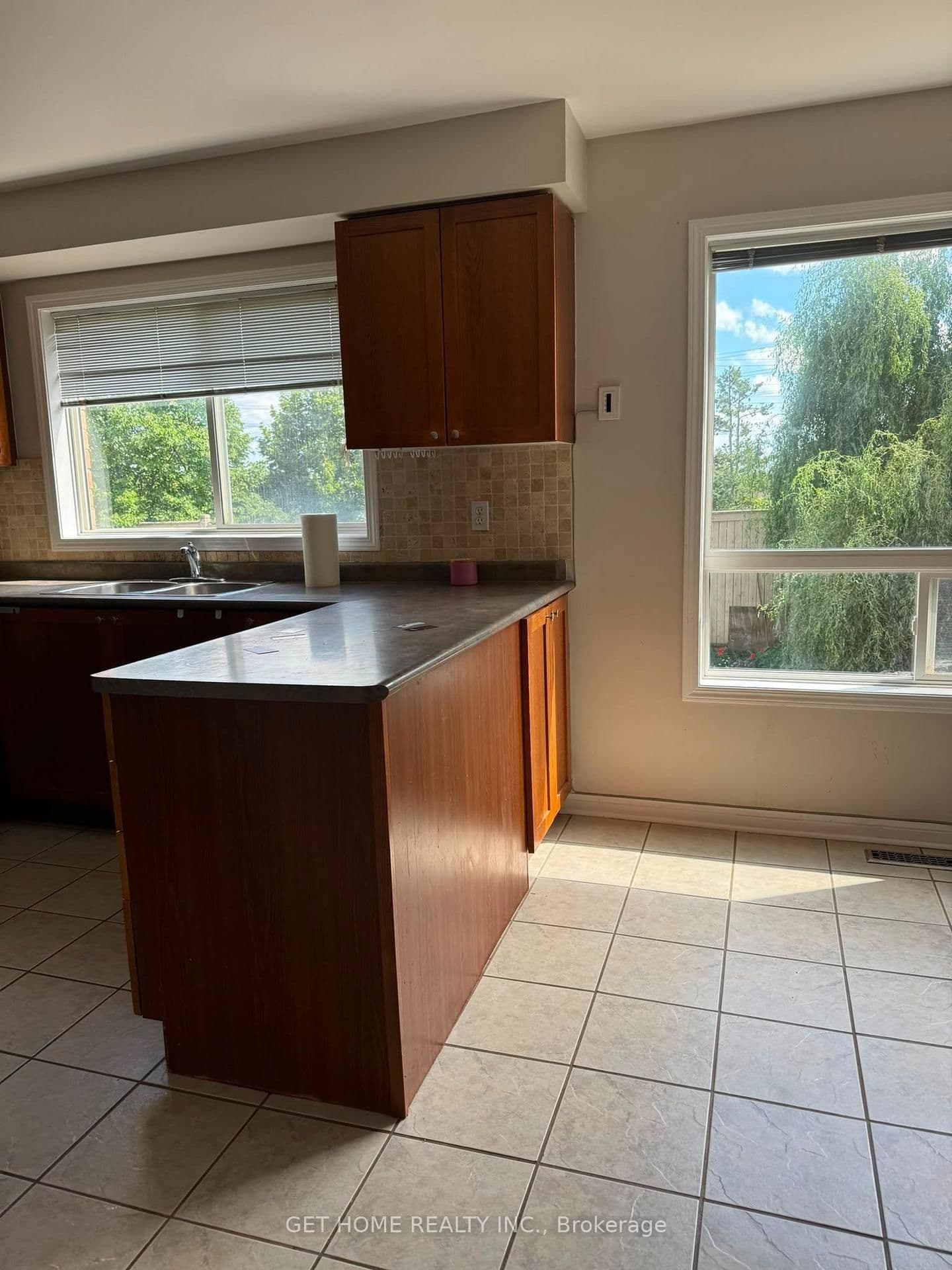 76 Dunlop Court, Unit Main thumbnail 14