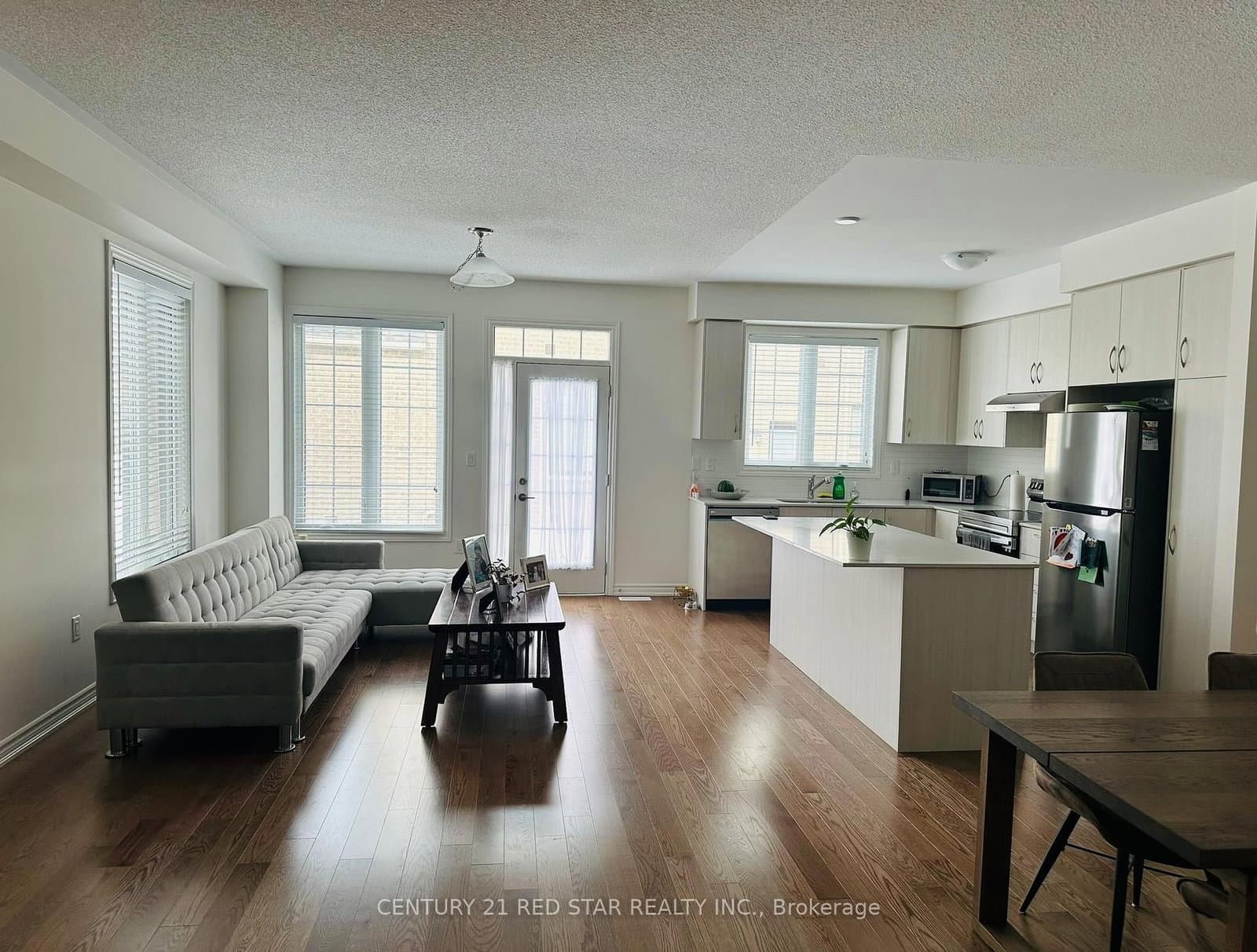 441 Bergamot Avenue - Image 1