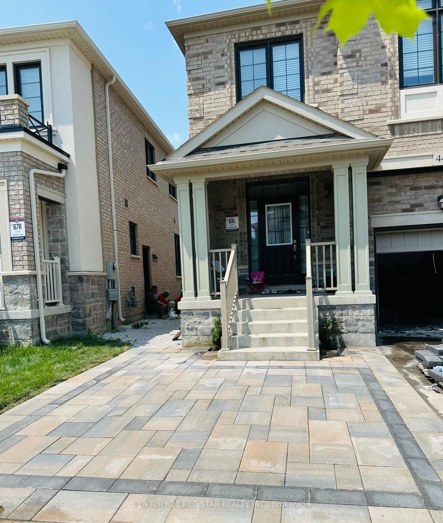 441 Bergamot Avenue thumbnail 3
