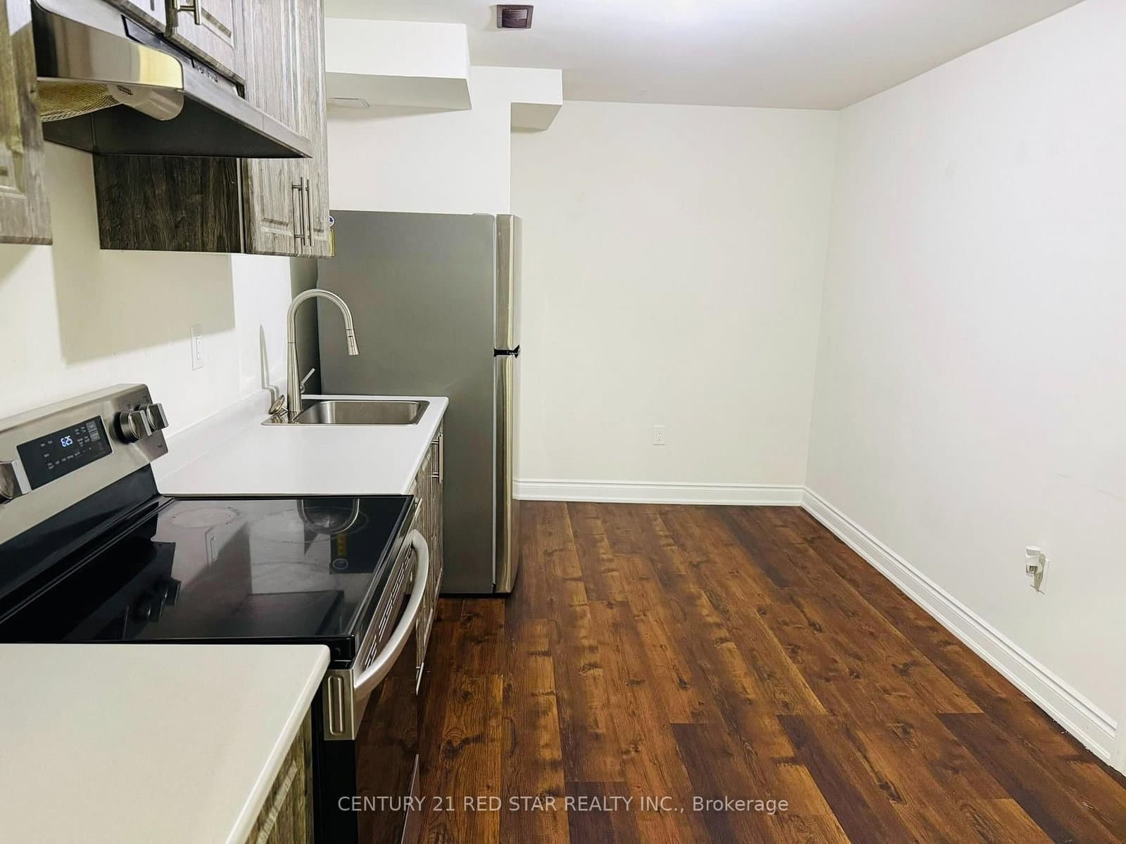 441 Bergamot Avenue thumbnail 9