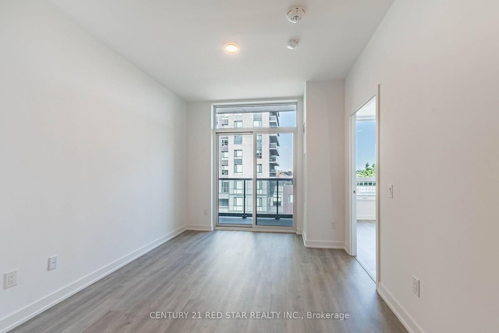 5105 Hurontario Street, Unit 422 thumbnail 16