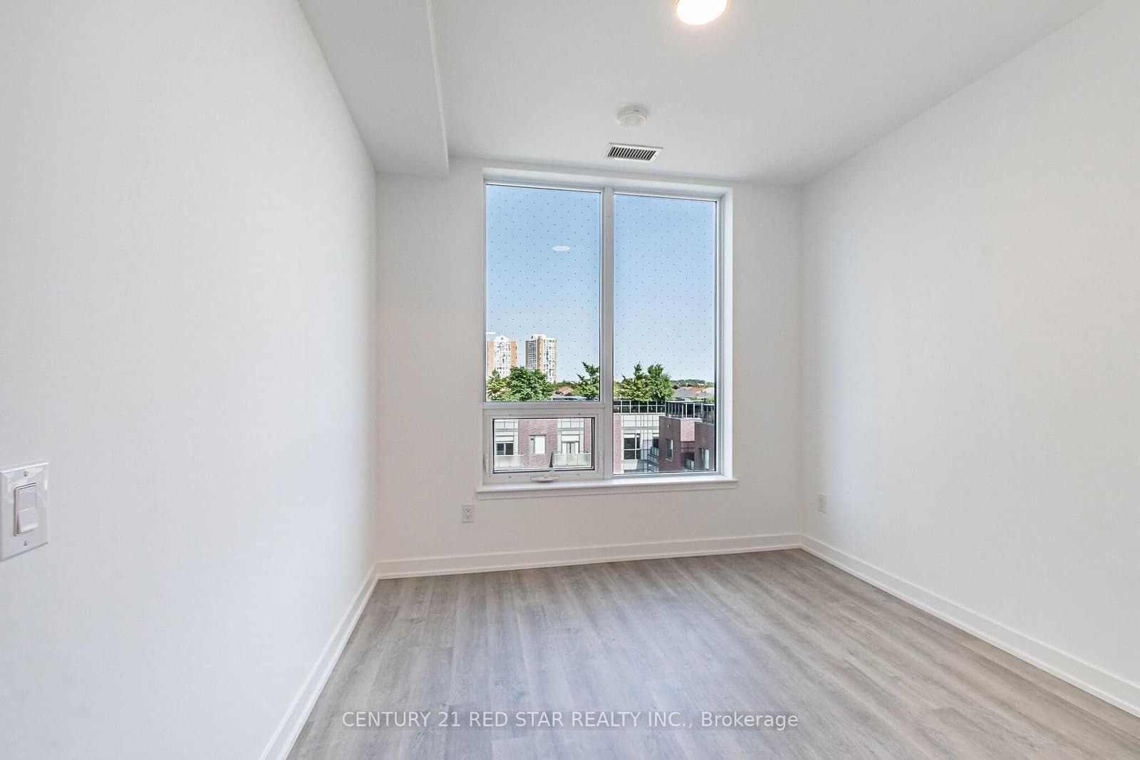 5105 Hurontario Street, Unit 422 thumbnail 29