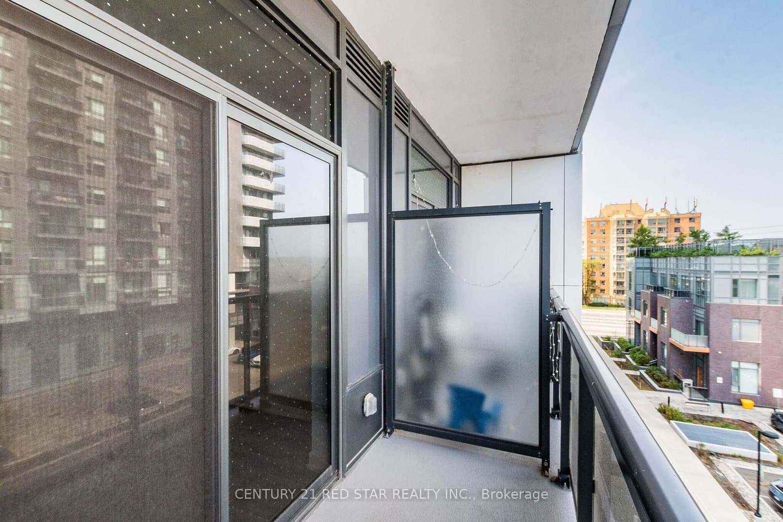 5105 Hurontario Street, Unit 422 thumbnail 41