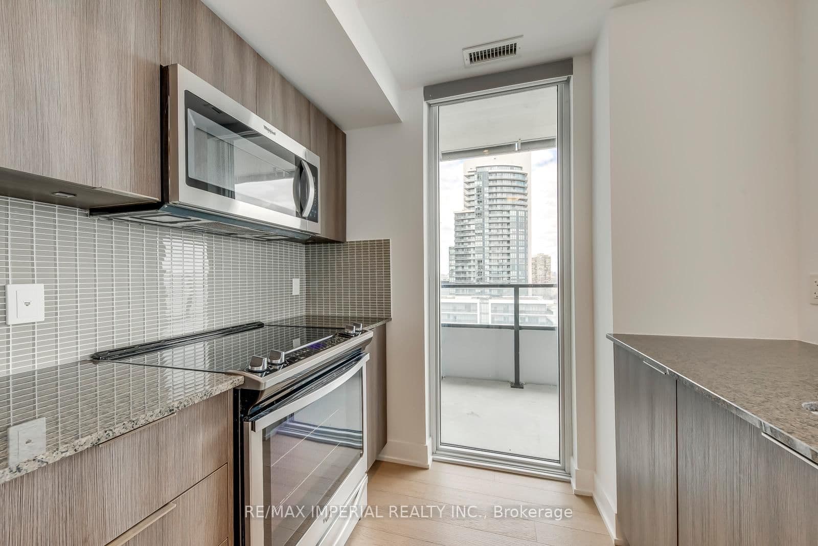 20 Shore Breeze Drive, Unit 2007 thumbnail 25