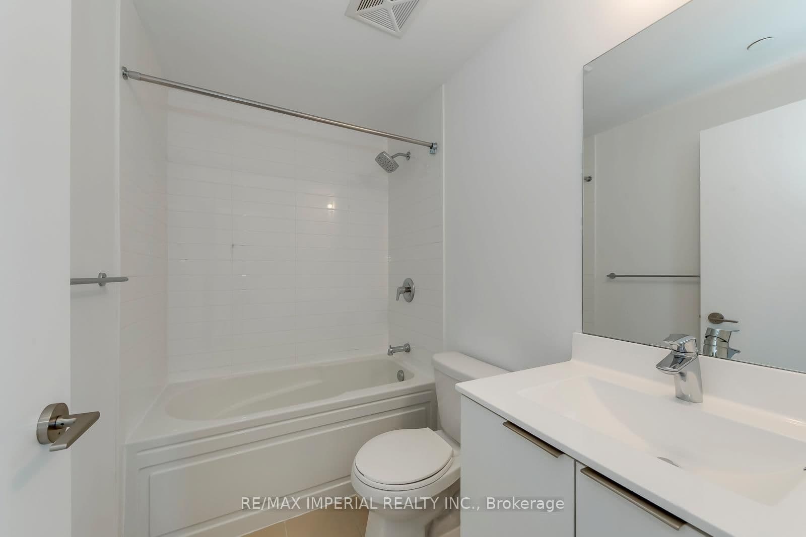 20 Shore Breeze Drive, Unit 2007 thumbnail 31