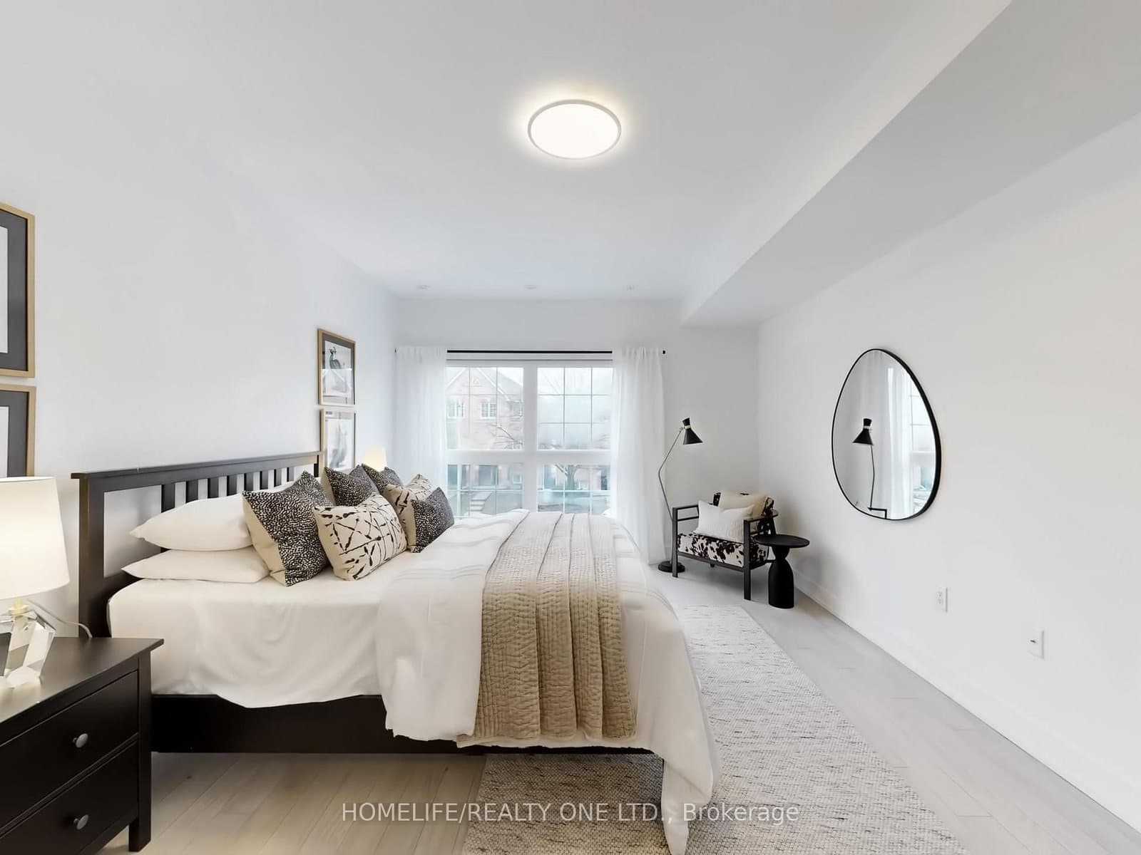 1076 Lansdowne Avenue thumbnail 15