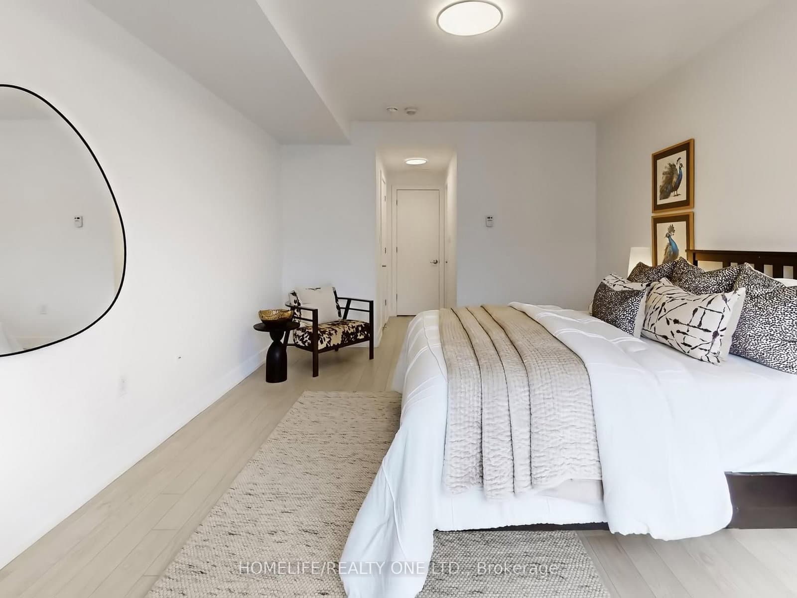 1076 Lansdowne Avenue thumbnail 16