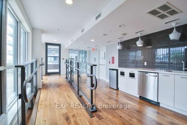 2220 Lakeshore Boulevard W, Unit 3503 thumbnail 32
