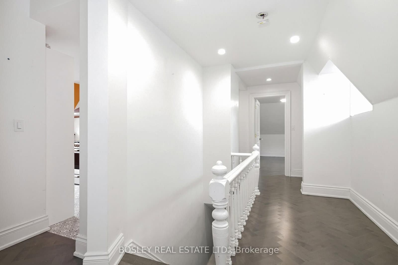 178 High Park Avenue, Unit Upper thumbnail 21