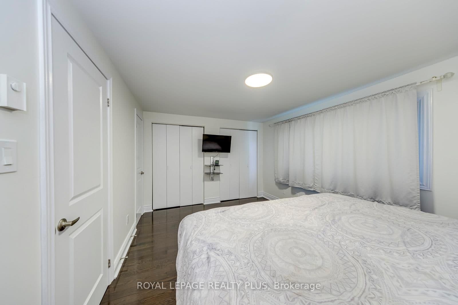 640 RATHBURN Road E, Unit 1 thumbnail 23