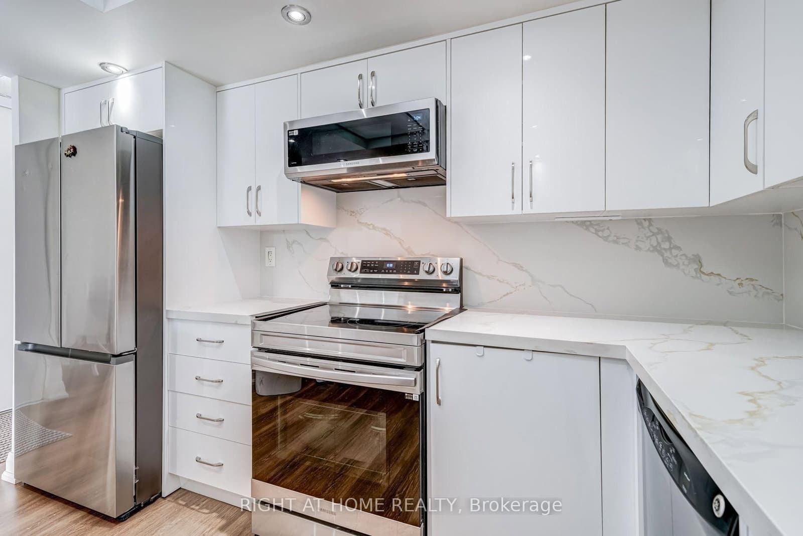 4470 Tucana Court, Unit 308 thumbnail 10