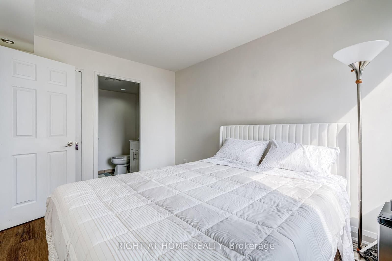 4470 Tucana Court, Unit 308 thumbnail 25