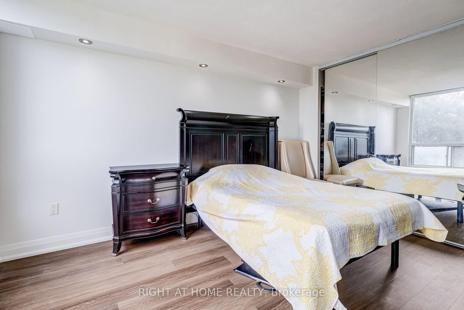 4470 Tucana Court, Unit 308 thumbnail 32
