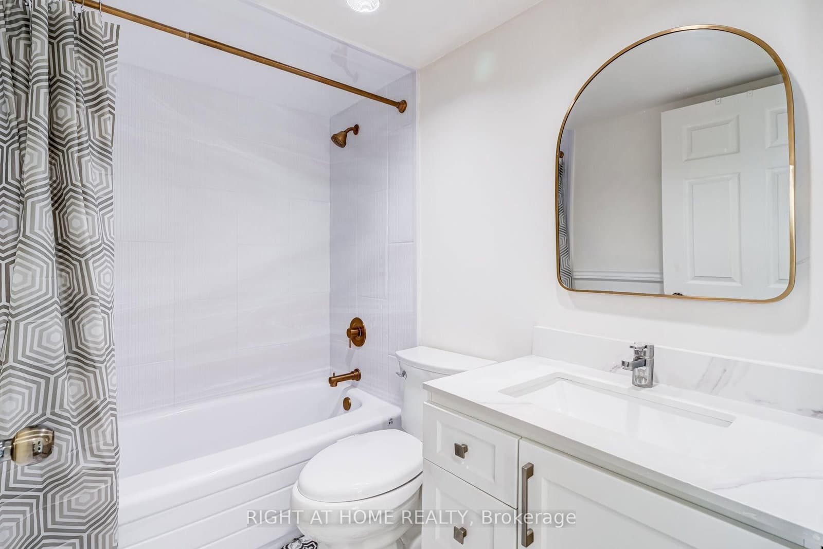 4470 Tucana Court, Unit 308 thumbnail 33