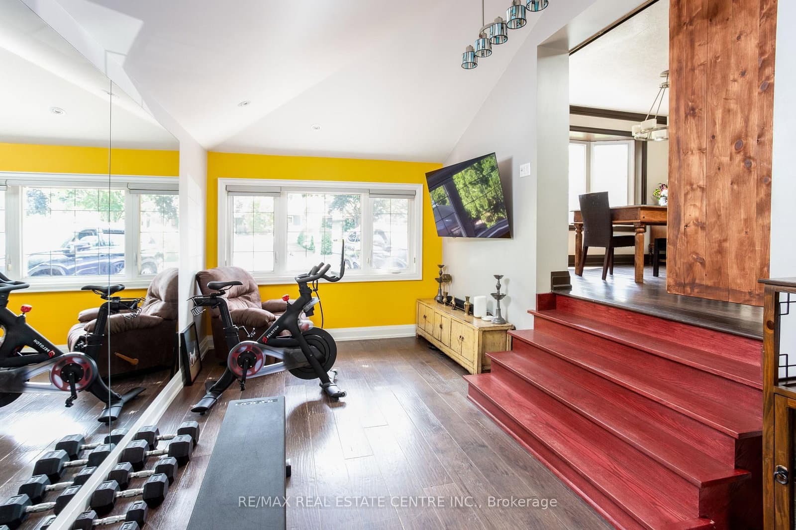2450 Edenhurst Drive thumbnail 10