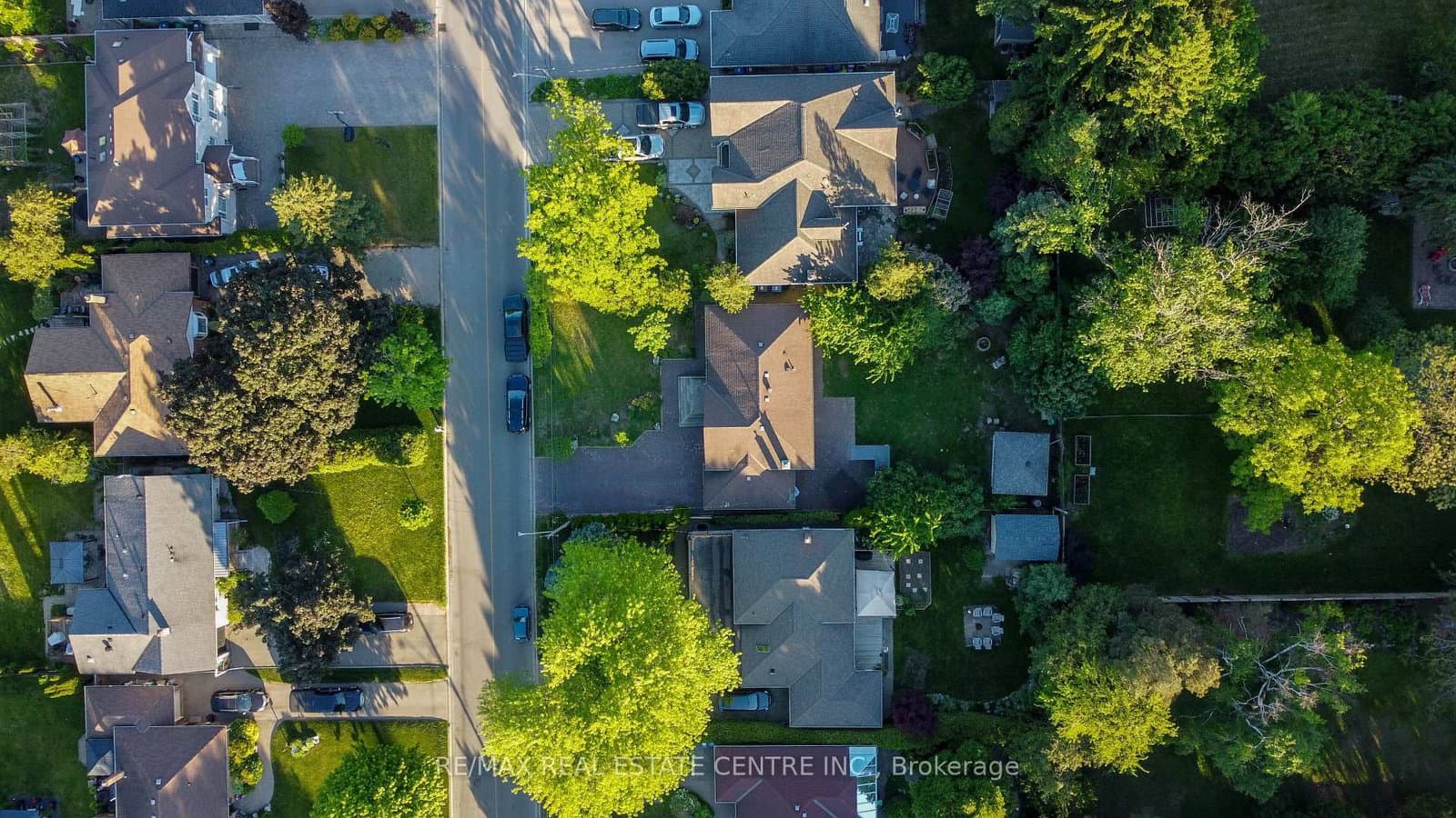 2450 Edenhurst Drive thumbnail 23