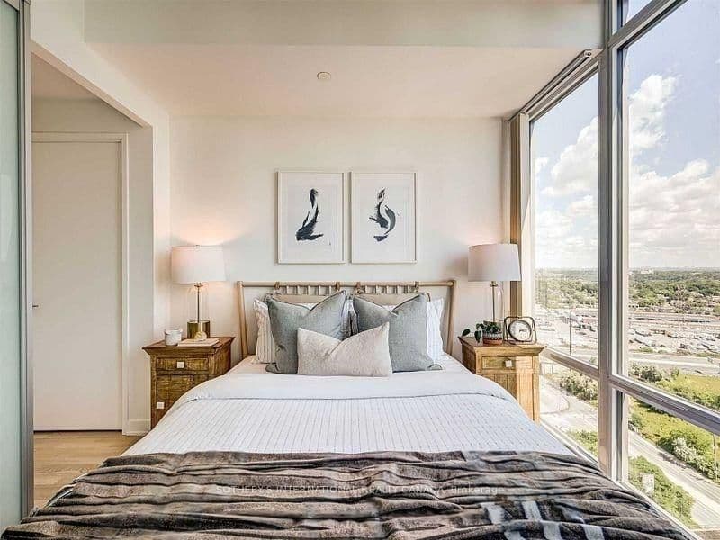 88 Park Lawn Road, Unit 2710 thumbnail 13