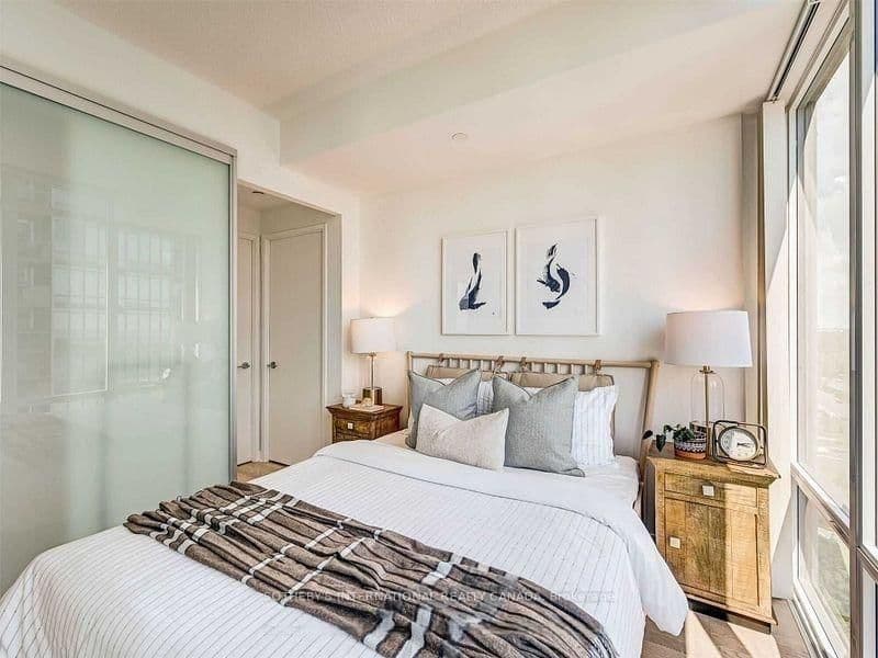88 Park Lawn Road, Unit 2710 thumbnail 15